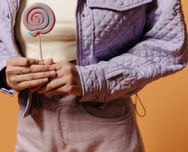 Pikowana kurtka na każdy kaprys pogody — must‑have na wiosnę i jesień
