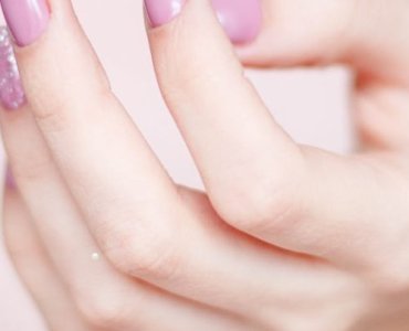 Po diecie paznokcie jak szkło? Oto plan, który przywróci im siłę i blask