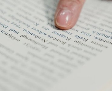Szybciej czytaj, więcej rozumiej: jak przyspieszyć lekturę bez utraty sensu