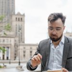 Mikrokroki do wielkich celów: jak drobne nawyki napędzają Twój rozwój