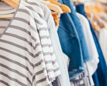 Wiosenna kapsuła stylu: 12 elementów, z których stworzysz 30 stylizacji
