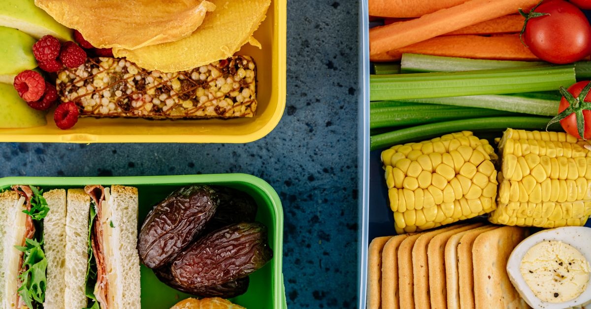 Lunchbox bez nudy: 15 wytrawnych przekąsek na każdy dzień tygodnia